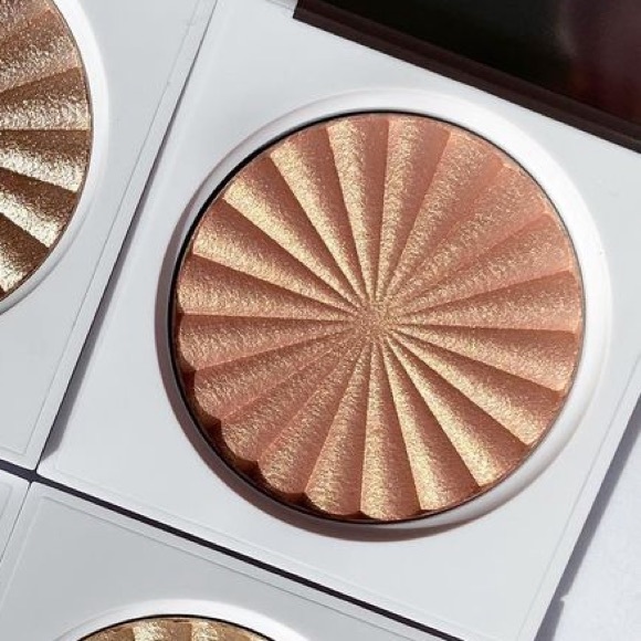 Ofra Cosmetics Bali Highlighter BNIB - Picture 1 of 14